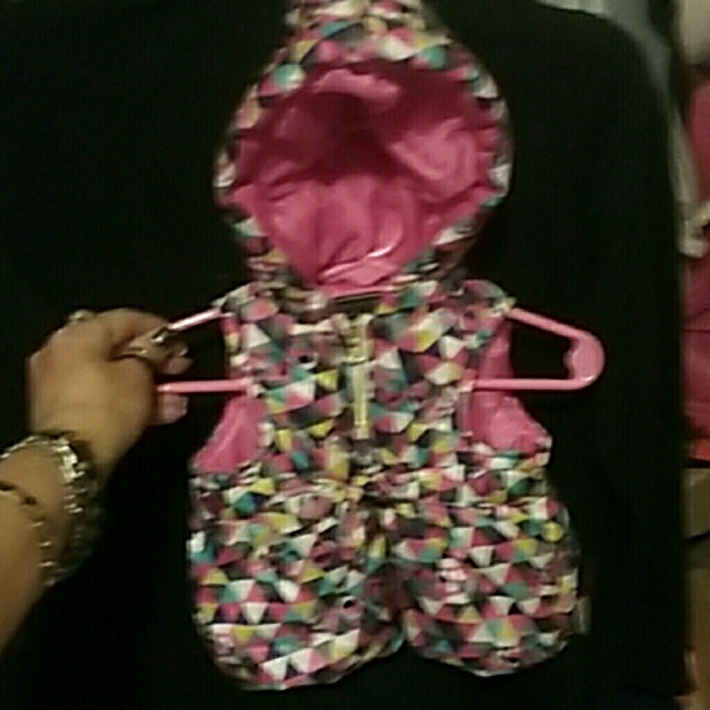 COOGI Jacket with a hood.Ages 3-6 months